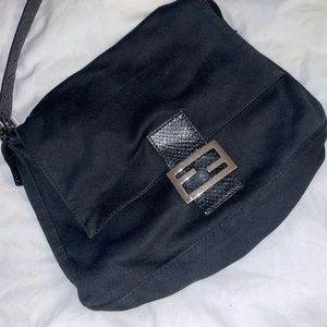 Fendi MAMA BAGUETTE BAG